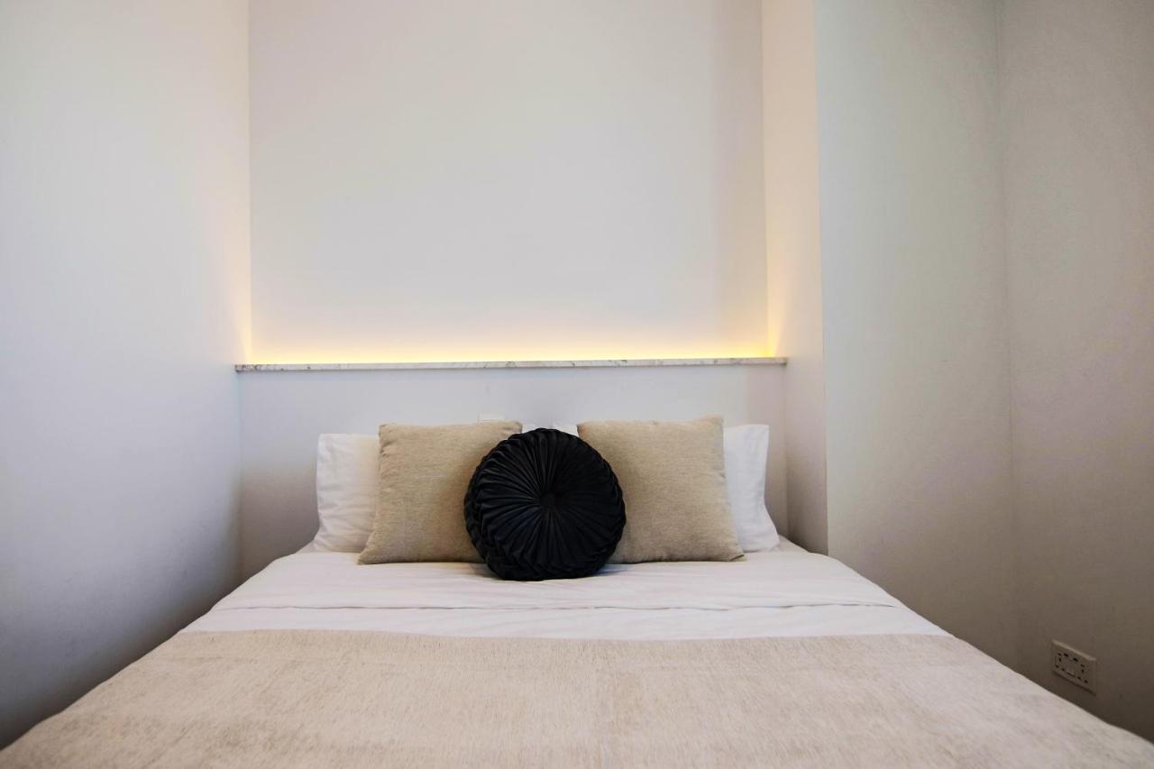 파포스 Phaedrus Living - Seaside Executive Flat Harbour 203 아파트 외부 사진