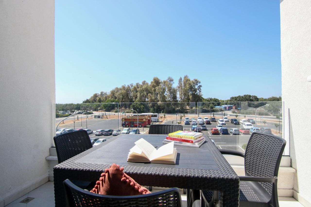 파포스 Phaedrus Living - Seaside Executive Flat Harbour 203 아파트 외부 사진